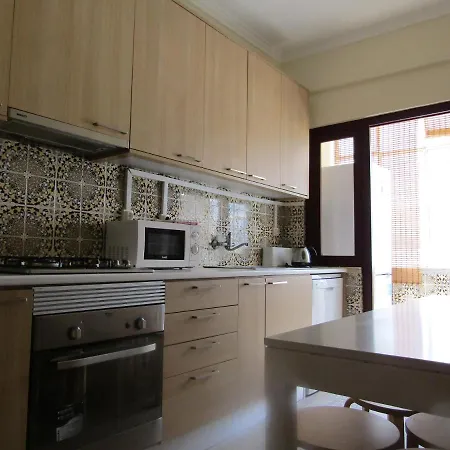 Casa Encantada - Benfica Apartamento